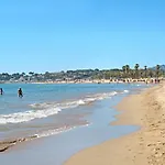 Le Roumanille By Interhome شقة سانت أي جولف