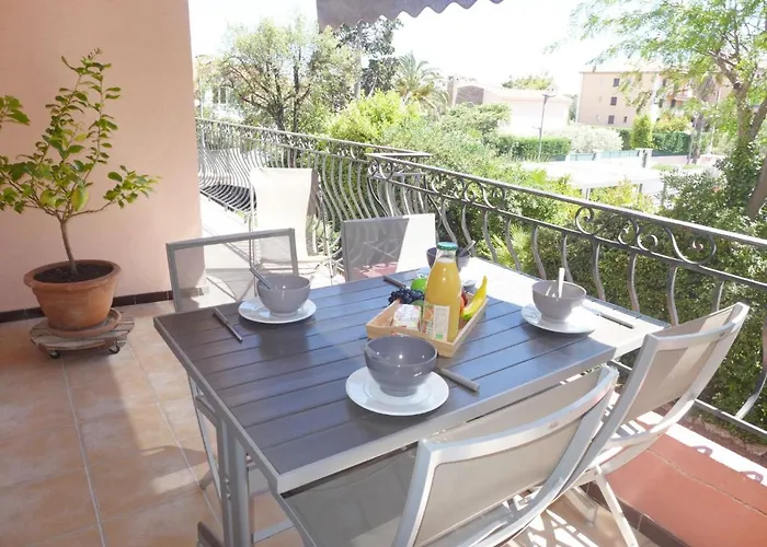 Le Roumanille By Interhome Saint Aygulf