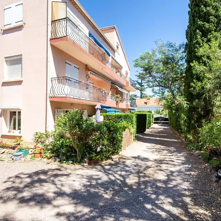 Le Roumanille By Interhome *